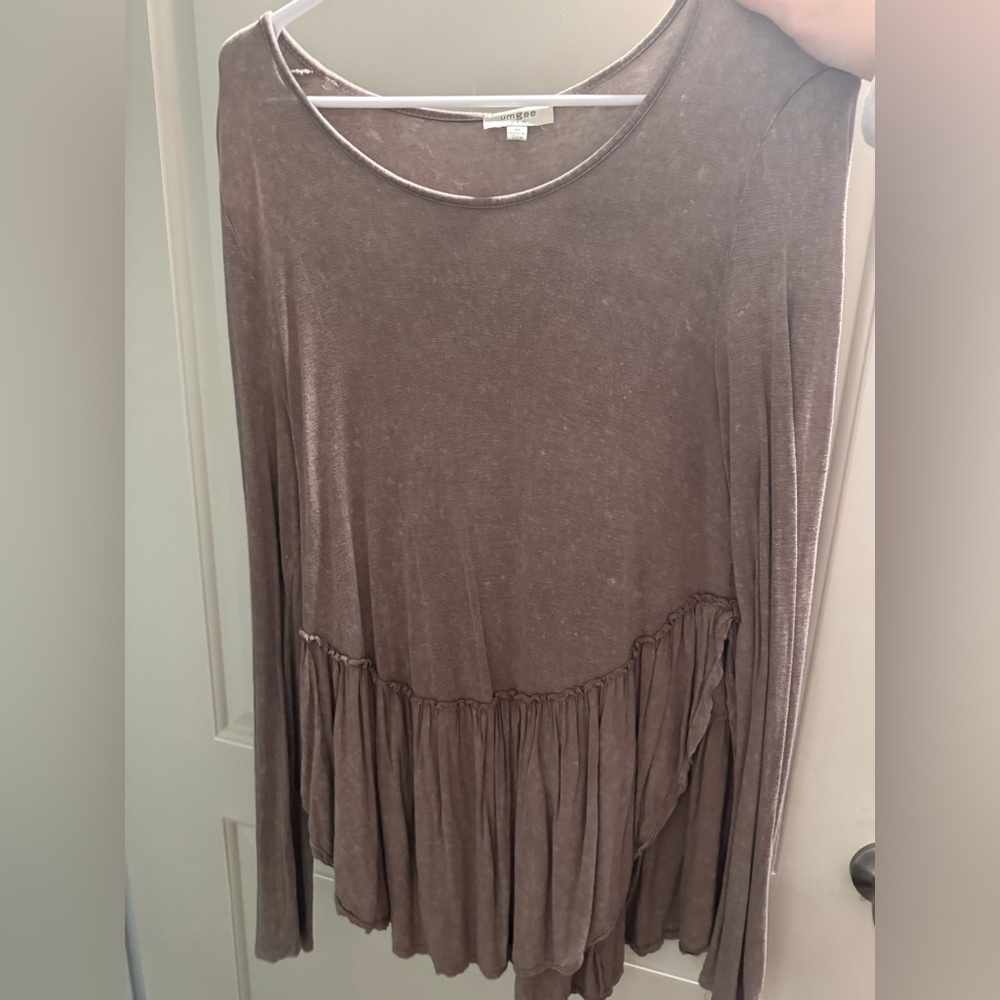 Umgee Cocoa Long Sleeve Top